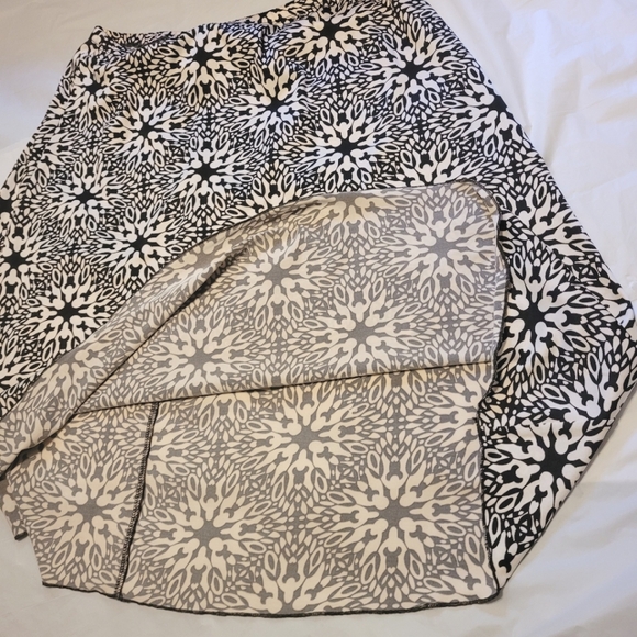 [EUC] VTG Hypnotized Brown & Cream Geometric Pattern Midi Skirt, Pull-on, Medium - Picture 11 of 11